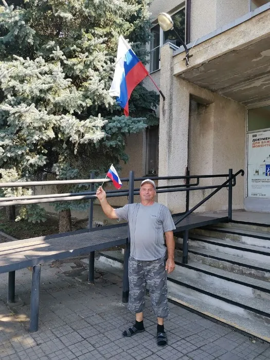 1pyVW78yQQ4.jpg
